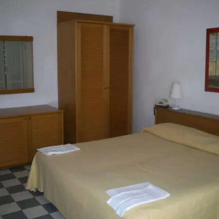 Airone Residenza Turistico Alberghiera 3* Giannella