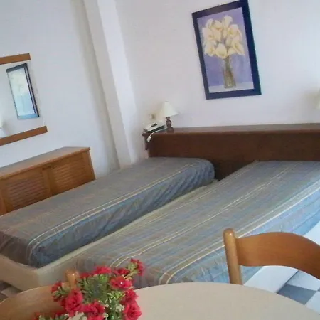 Airone Residenza Turistico Alberghiera Otel 3*